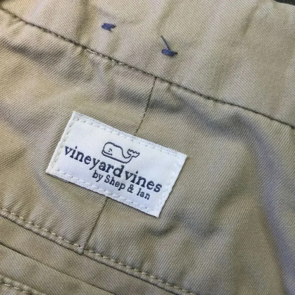 Vineyard Vines boys kids Size 10 Walking Shorts Tan Khaki Embroidered Whales Adj